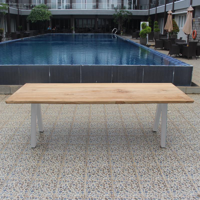 Stor Baumkantentisch 240 x 95-105 x 75,9 cm Teak mit Aluminium- oder Teakgestell