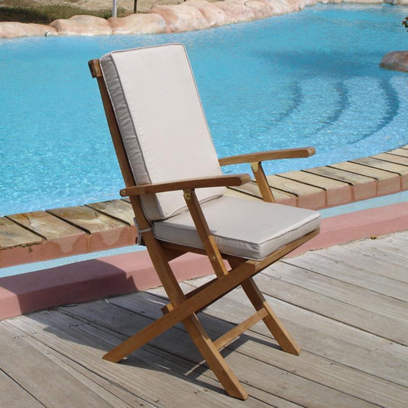 Chaise pliante Raffles avec accoudoirs en teck grade A avec ferrures en laiton