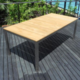 Ensemble de bancs Fides 200/2/2 en teck grade A avec structure en acier inoxydable composé d'une table à manger Fides 200 x 100 et de 2 bancs de jardin Fides sans dossier 180 x 45 avec 2 tabourets/tables d'appoint Fides 45 x 45