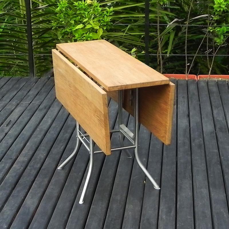 Table pliante Fides 100 x 100 x 75 cm teck vintage avec structure en acier inoxydable