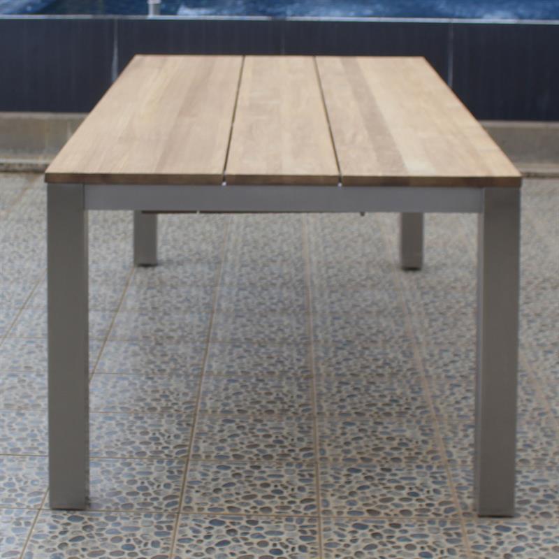 Table à manger Planka 160 x 100 x 76 cm en teck brossé Grade A avec structure en acier inoxydable